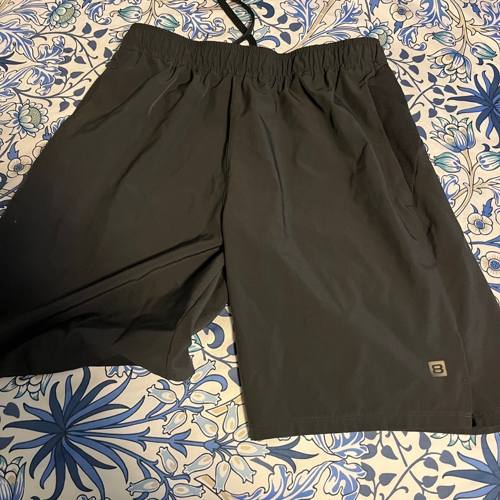 EUC Men’s Layers Medium athletic shorts